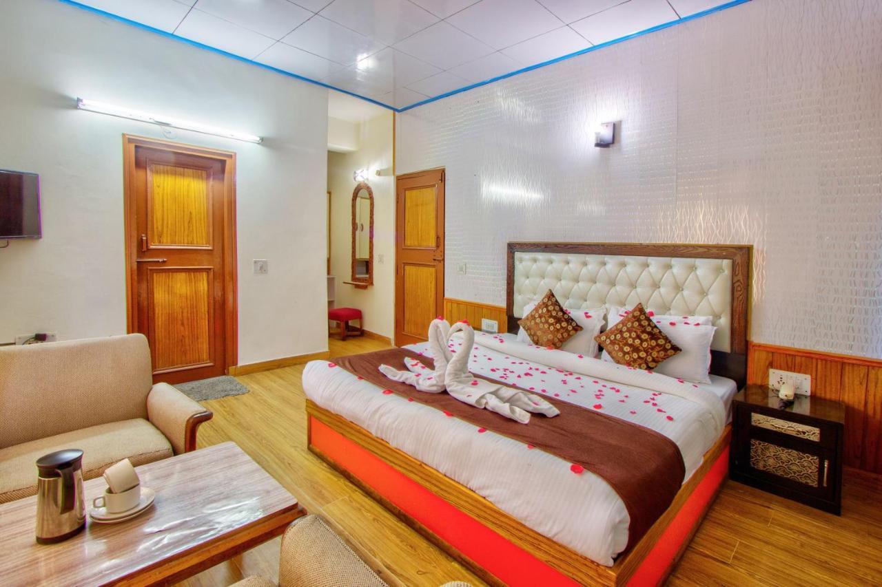 Hotel Royal Manali Luaran gambar